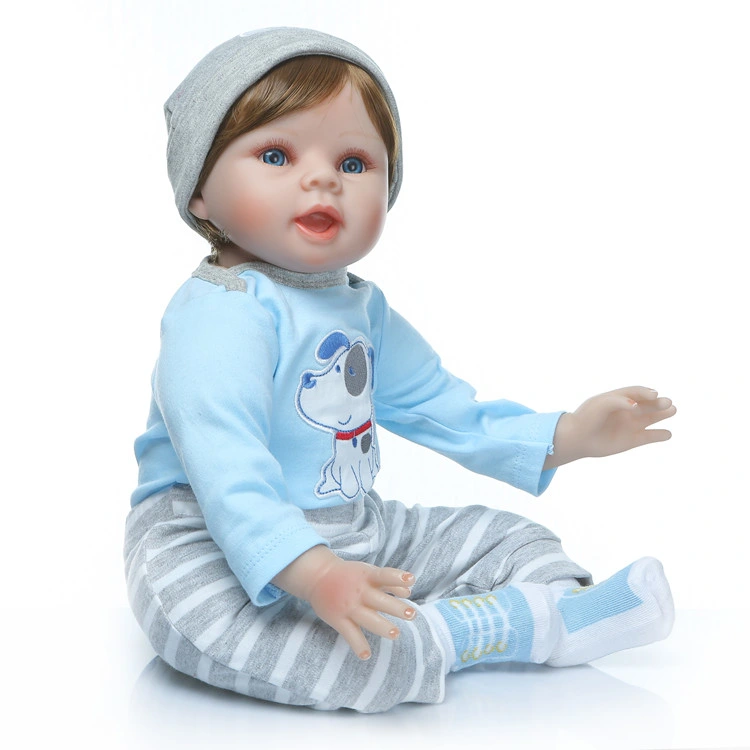 Handmade Silicone Vinyl Reborn Baby Boy 22&prime;&prime;/55 Cm Lifelike Babies Doll with Lovely Clothing Kids Birthday Xmas Gift
